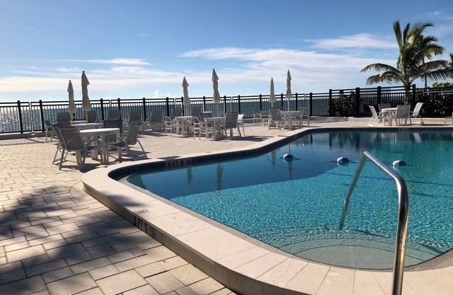 Surfside club en la playa!