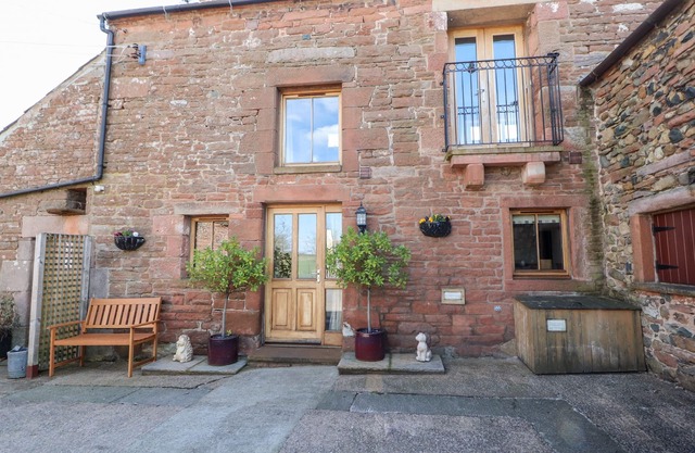 Nido de golondrina, PENRITH