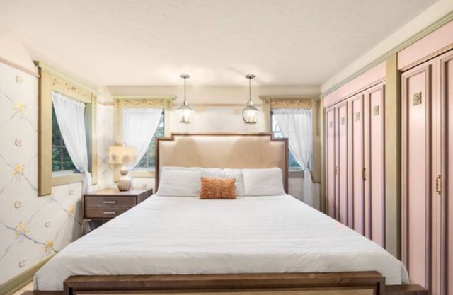 Swedish Storybook in bluffs hiking trails & stream