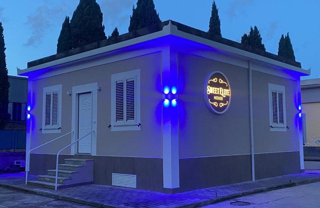 Sweet Elite House