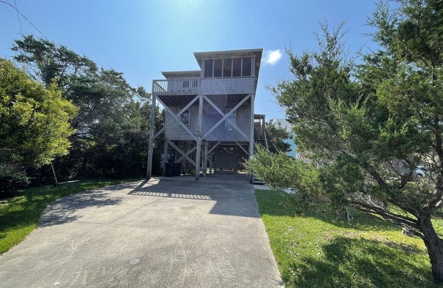 Swinkels is a spacious 3 bedroom, 1.5 bath home that is a true jewel!