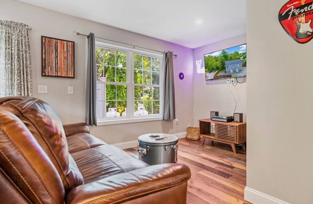 Symphonic Serenity: 2BR Rhythmic Retreat