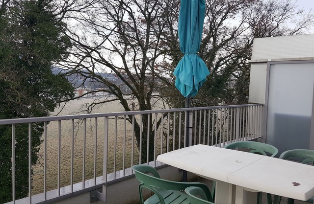 T2 confortable de 56 metros cuadrados entre lago y montaña