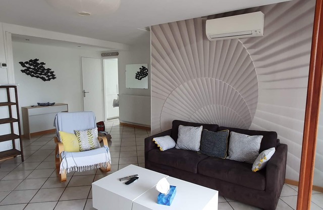 T3 renovado 67m - 250m de la playa - 6 pers - Aparcamiento - cerca de tiendas y Resto