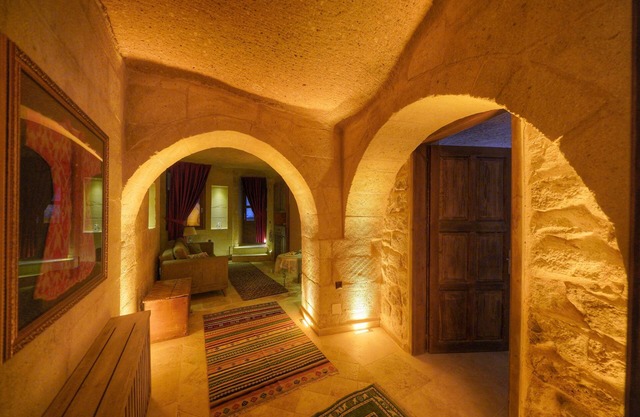 Takaev Cave House