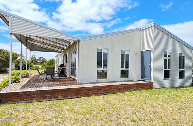 Tallara @ Robe - Stop and stay a while