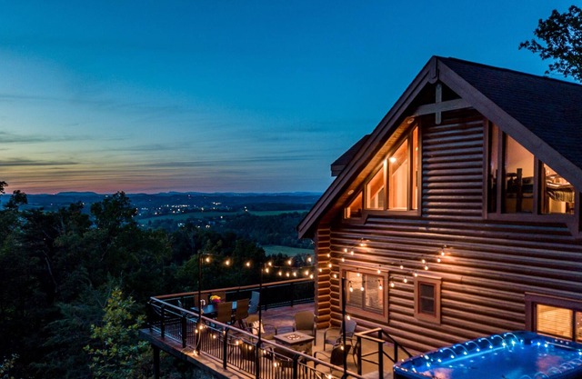 Tanglewood Mountain Lodge 8 Bedroom Residence by RedAwning