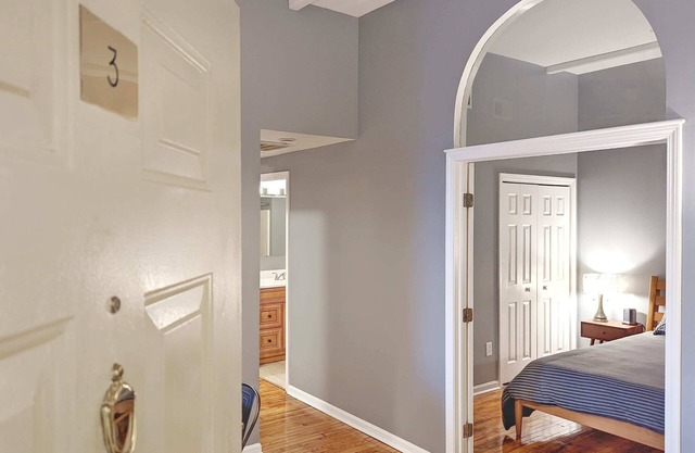 Tanner Bldg Apt 3 - 2 bedroom (Downtown)