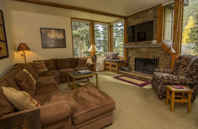 Taos Ski Valley 2 habitaciones / Capacidad 6 / Directamente al lado de la escuela de esquí para niños