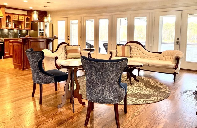 Tar River Retreat Near Raleigh