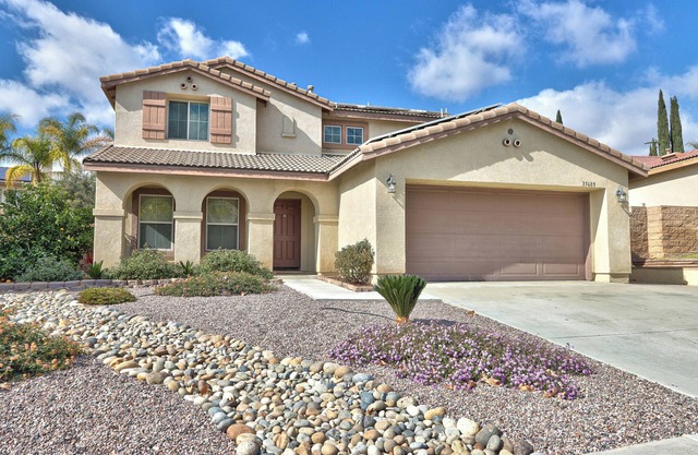 Temecula Valley Retreat Just Minutes From Wine Country- EV CHARGING AVAILABLE