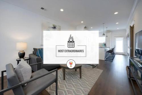 Ten Minutes to Broadway Stylish Gated Townhome