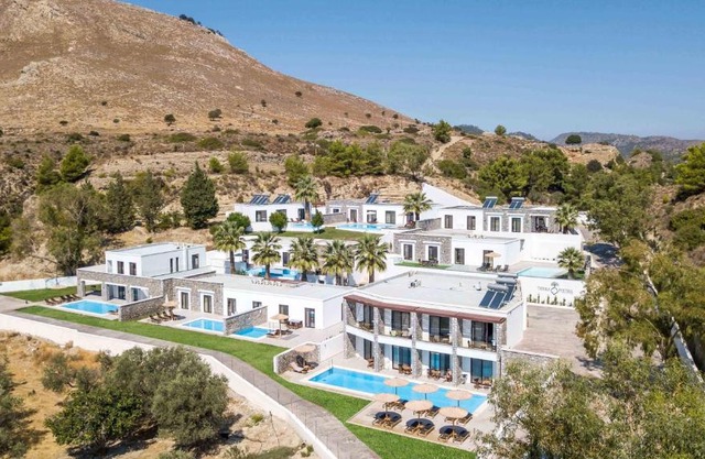 Terra Pietra Luxury Villas & Suites