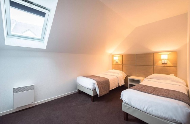 Terrace, balcony, 25m², Lorient