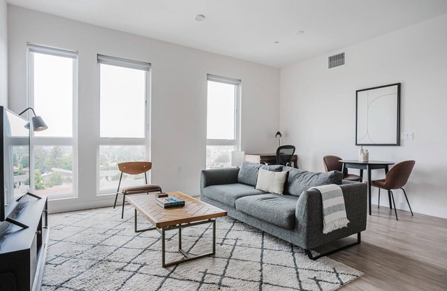 Terrific Pasadena 1BR w/ Gym & Elev, nr Dining & Movies, by Blueground