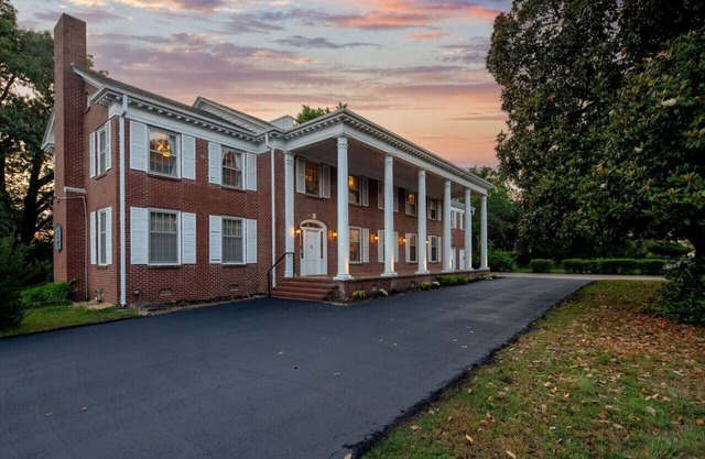 The Beland Mansion with private suites awaits you