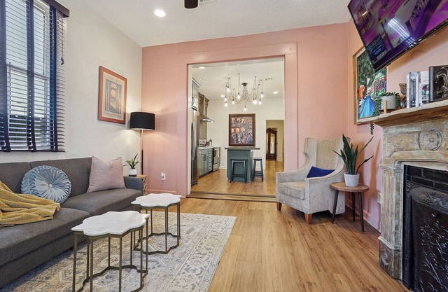 ¡Escopeta histórica y elegante recientemente renovada a 5 minutos del centro / barrio francés!