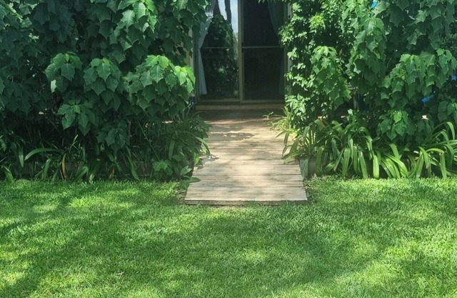 LA BOATHOUSE ISLA MACLEAY