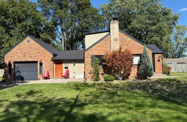 The charm and aesthetic of county living right in South Windsor