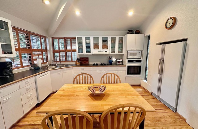 The Choli House - Escape Near River & Coast