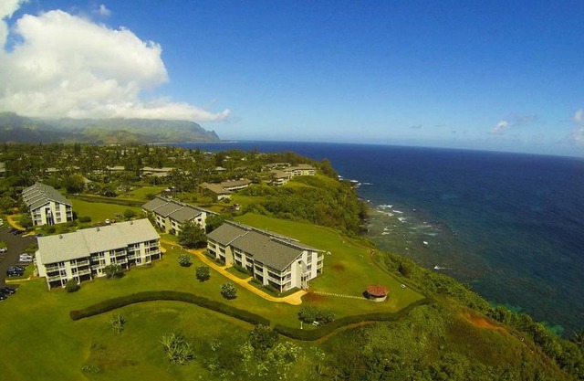 The Cliffs at Princeville by VRHost