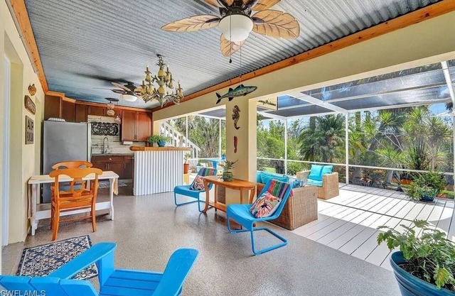 The Clubhouse - Fish, Bike and Relax in this spacious Home with a Hot Tub