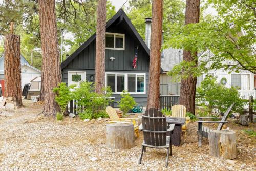 The Eagles Nest Hot Tub BBQ Modern Retreat