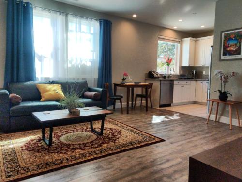 The Flat at the Cork Oak