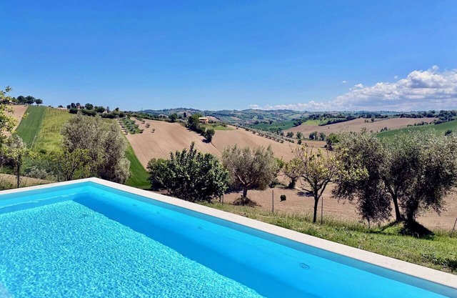 Il Gelso en casale storico con piscina en Senigallia