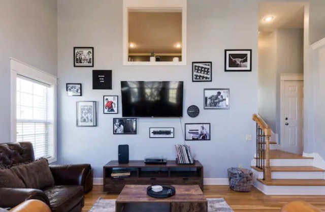 The Gentry - North Kansas City Townhome - Perfect Location!