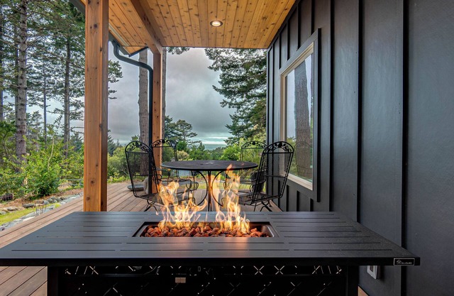 NEW! The Getaway Gem, SPA, sleeps 8