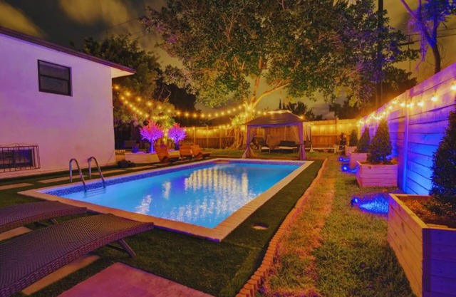 The Grand Escape with Cinema, Pool & Chill Area