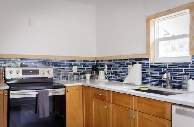 The Grandview Collection - FL Ave