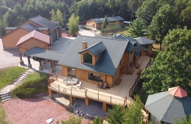 The Great Escape - Private Resort by Patriot Prop.