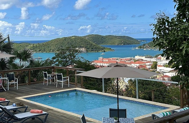 The Green Iguana Hotel