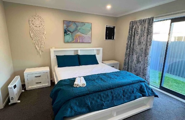 The Grove - Charming Private Guest Suite