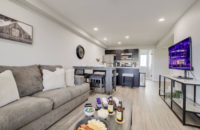 The Halftime Landing at Stadium Place