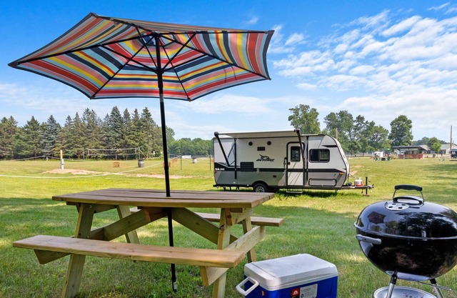 The Happy Camper | Private | Riverfront