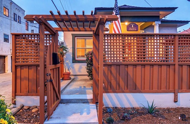 The Hillcrest Bungalow .... NO Deposit City Center Ubicación