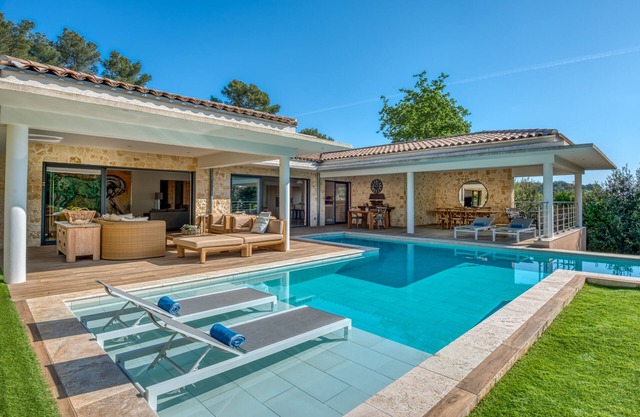 la villa de miel ..........