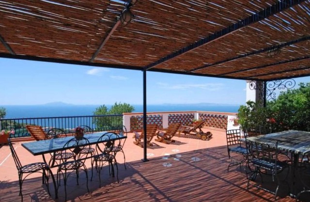 The Hydrangeas Wonderful Villa en el corazón de la costa de Sorrento con piscina