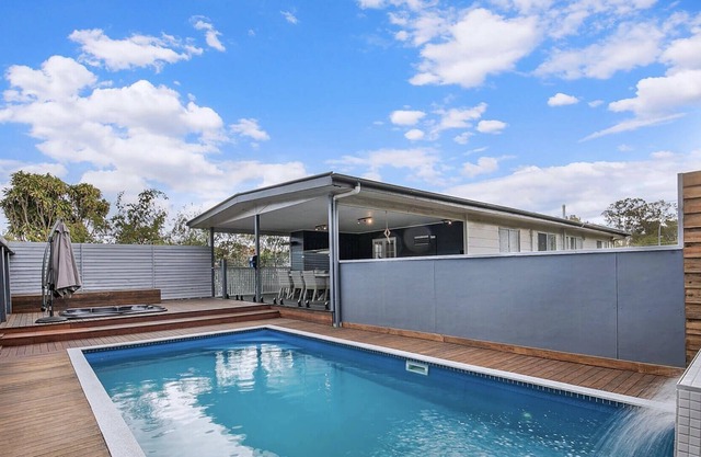 THE JUNE-ROSE: A PRIVATE HOUSE WITH POOL AND SPA!