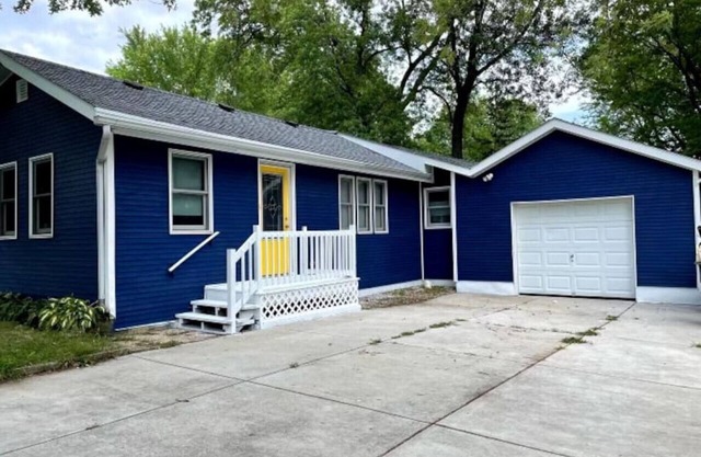 The Lake Como Clubhouse