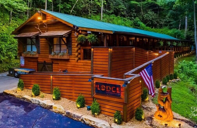 The Lodge Nantahala River. Bryson City, North Carolina. Suit #3