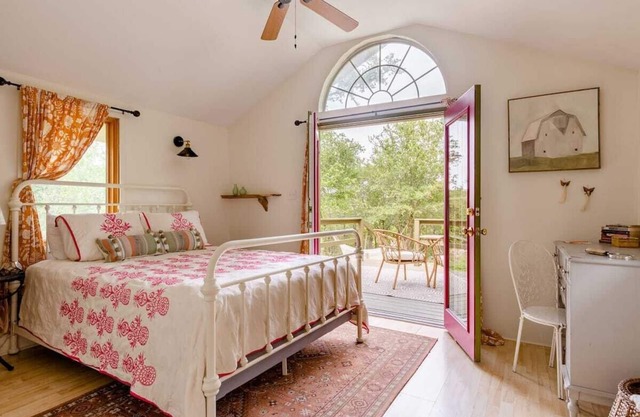 Rural-Baño privado con ducha-The Lookout at Mosaic