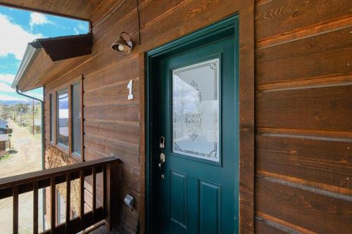 The Loose Moose Lodge #1 At Downtown Grand Lake