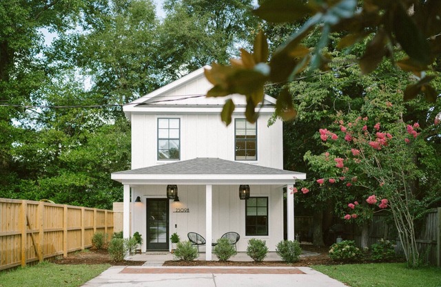 The Magnolia: Serene Oasis Under Nature’s Canopy