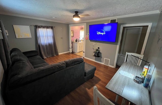 Fully furnished 2BR- Perfect for Long-term stays! ☕️