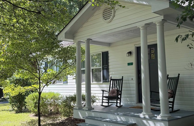 The Nook in Kilmarnock Va 3 bedroom