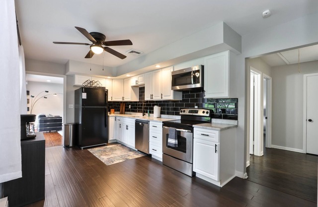 The Palmer: elegance, style, cleanliness & comfortability!